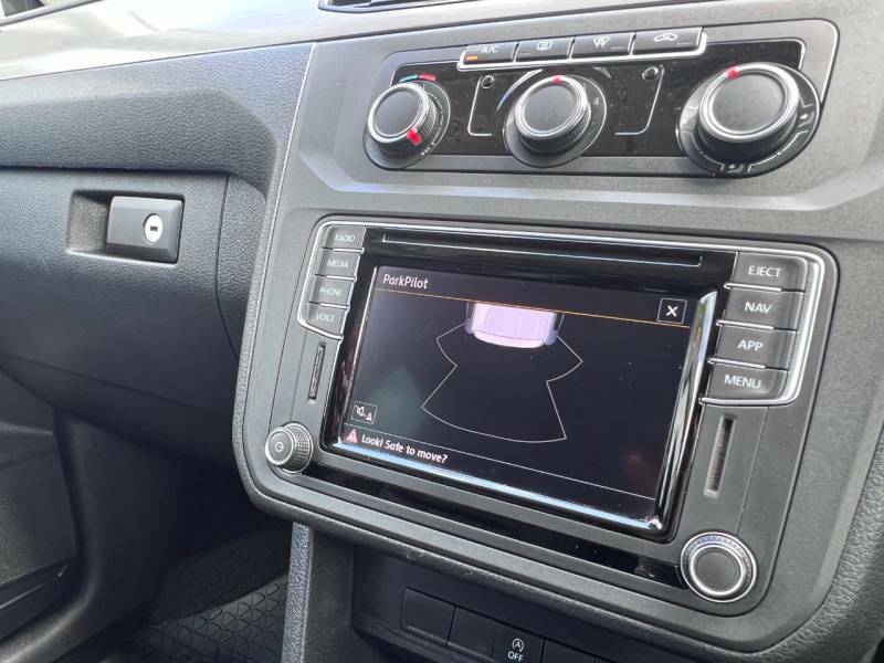 Volkswagen Caddy Maxi Mpv Black #16