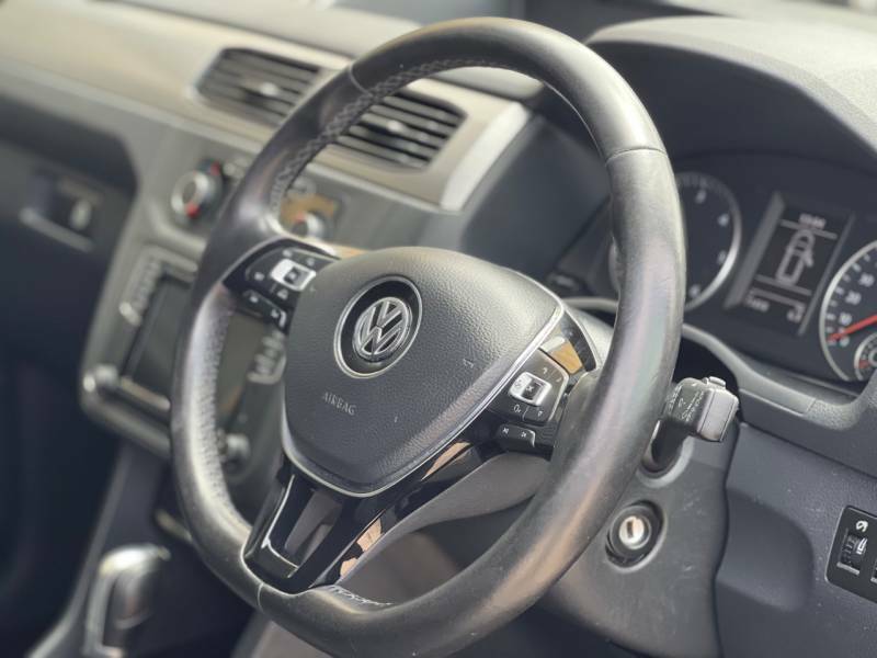 Volkswagen Caddy Maxi Mpv Black #30