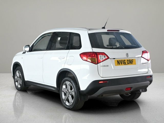 Suzuki Vitara 1.6 Ddis Sz-t Suv White #2