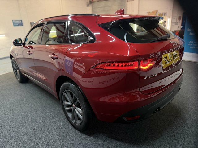 Jaguar F-Pace 2.0 P250i R-sport Suv SL17WRX Red #4
