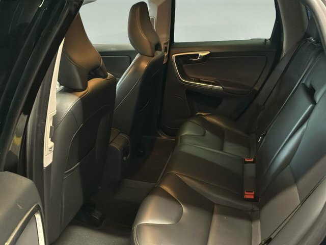 Volvo XC60 2.4 D4 Se Lux Black #5