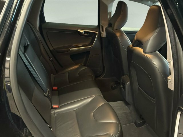 Volvo XC60 2.4 D4 Se Lux Black #6
