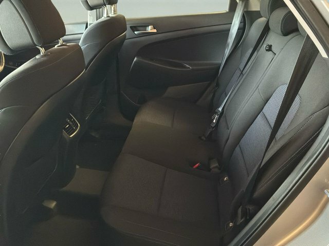 Hyundai Tucson 1.7 Crdi Blue Drive Silver #5