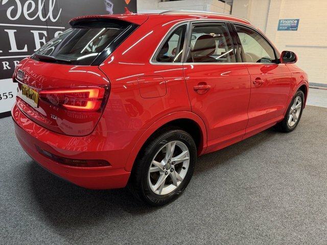 Audi Q3 2.0 Tdi Se Fsh Red #5