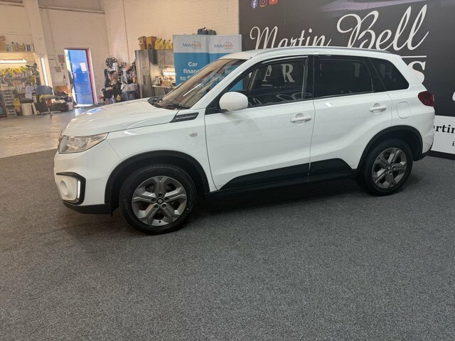 Suzuki Vitara 1.6 Ddis Sz-t Suv White #3