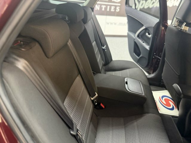 Toyota Avensis 2.0 D-4d Tr Black #22