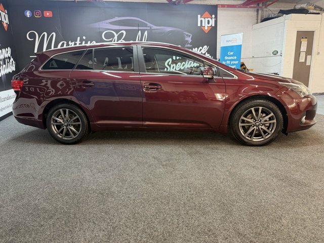Toyota Avensis 2.0 D-4d Tr Black #9