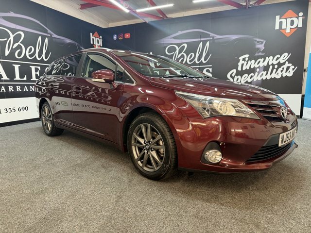 Toyota Avensis 2.0 D-4d Icon 35 Red