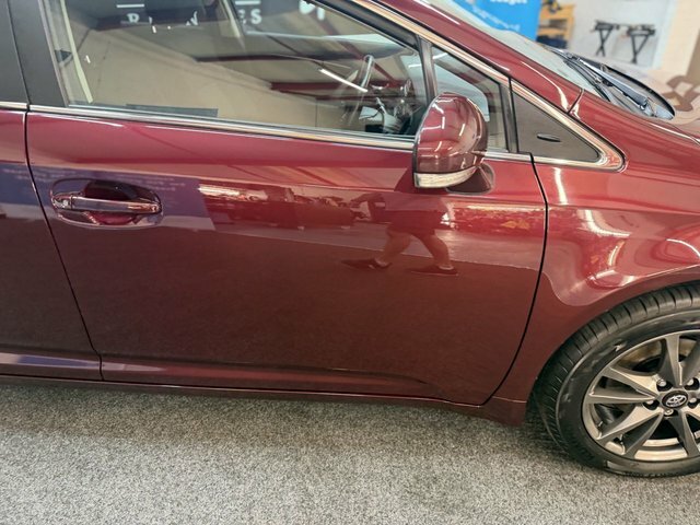 Toyota Avensis 2.0 D-4d Tr Black #34
