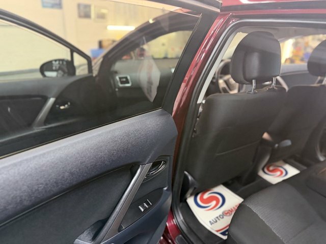 Toyota Avensis 2.0 D-4d Tr Black #23