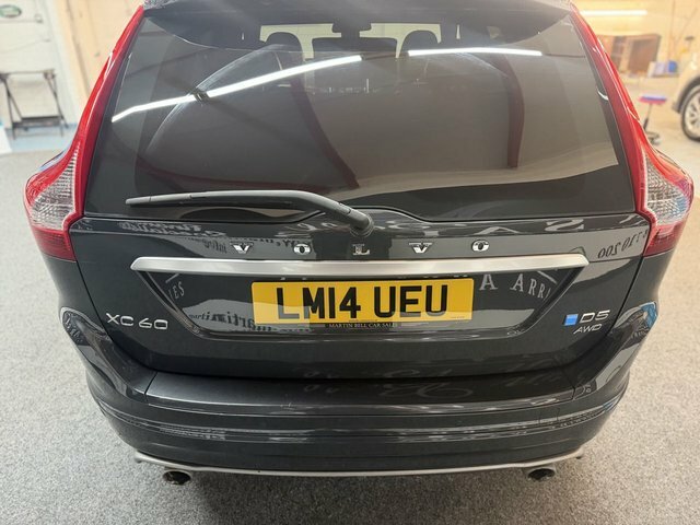 Volvo XC60 2.4 D5 R-design Lux Grey #5