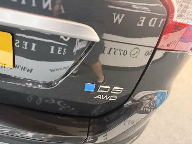 Volvo XC60 2.4L D4 Se Awd 178 Bhp Silver #33