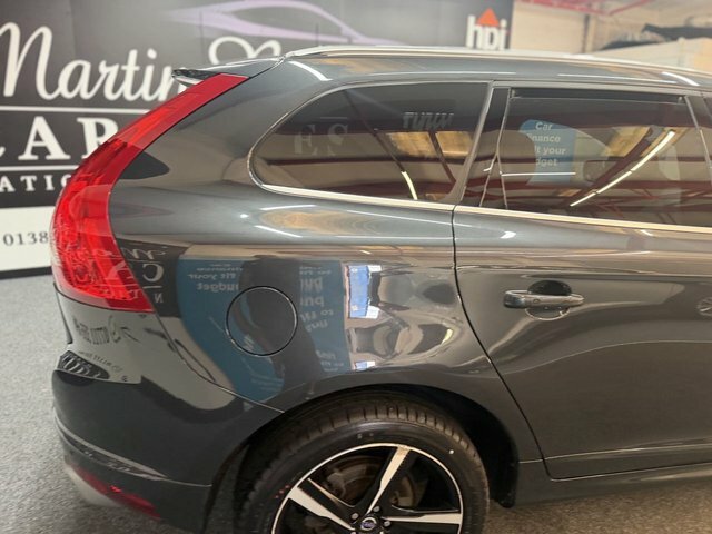 Volvo XC60 2.4L D4 Se Awd 178 Bhp Silver #32