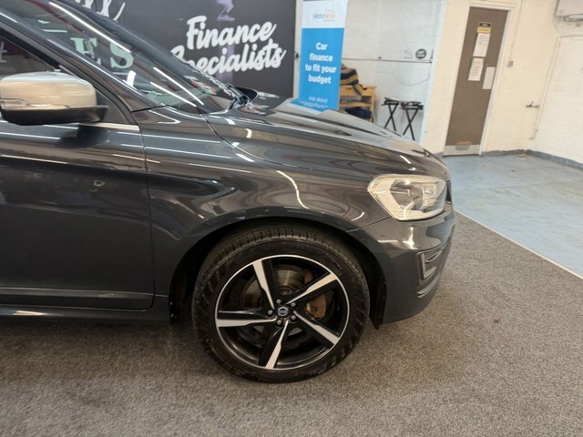 Volvo XC60 2.4L D4 Se Awd 178 Bhp Silver #37