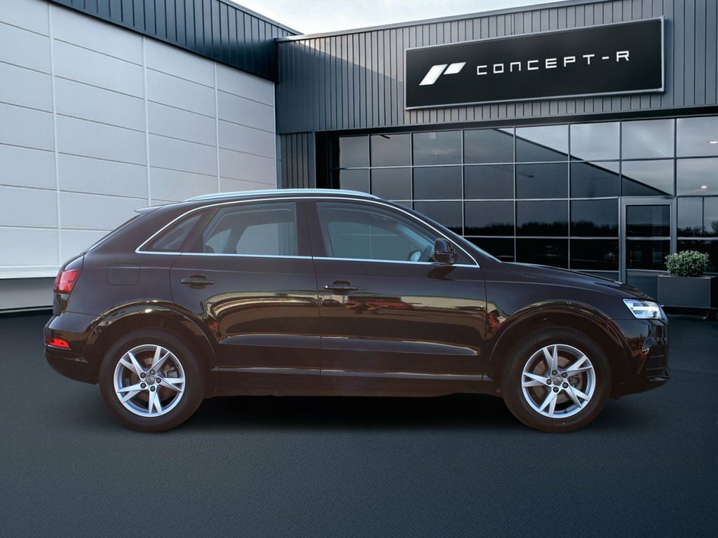 Audi Q3 2L Se KS17CZC Black #3