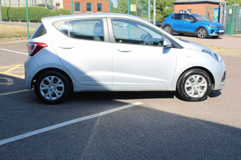 Hyundai I10 1L Se Silver #5