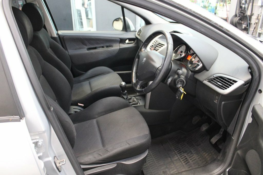 Peugeot 207 Hatchback Silver #14
