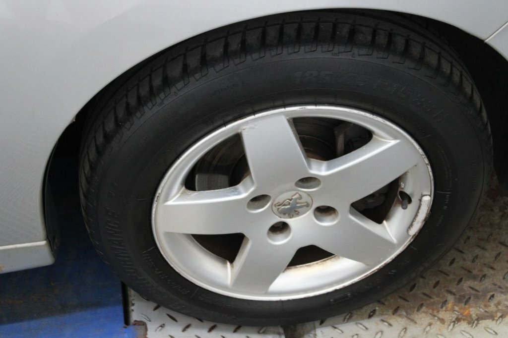 Peugeot 207 Hatchback Silver #9