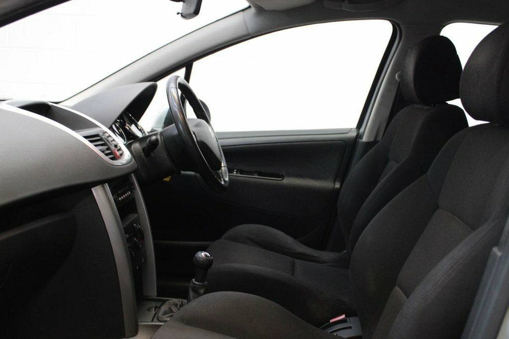 Peugeot 207 Hatchback Silver #10