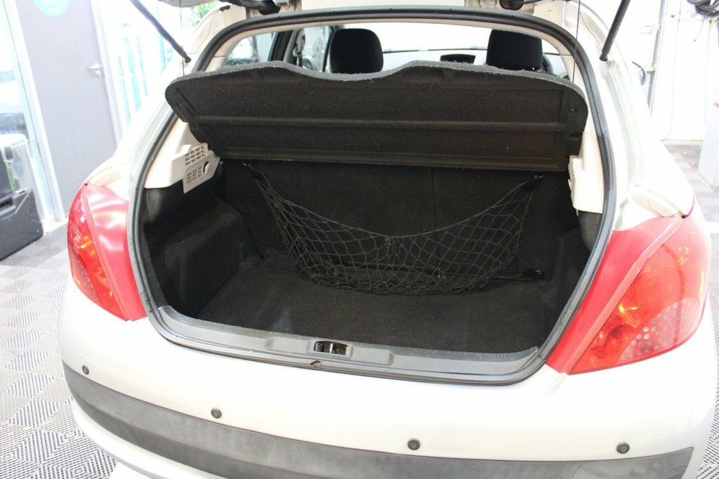 Peugeot 207 Hatchback Silver #12