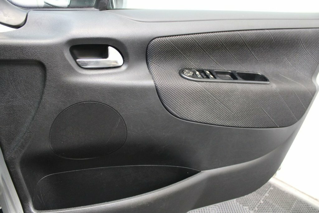 Peugeot 207 Hatchback Silver #22