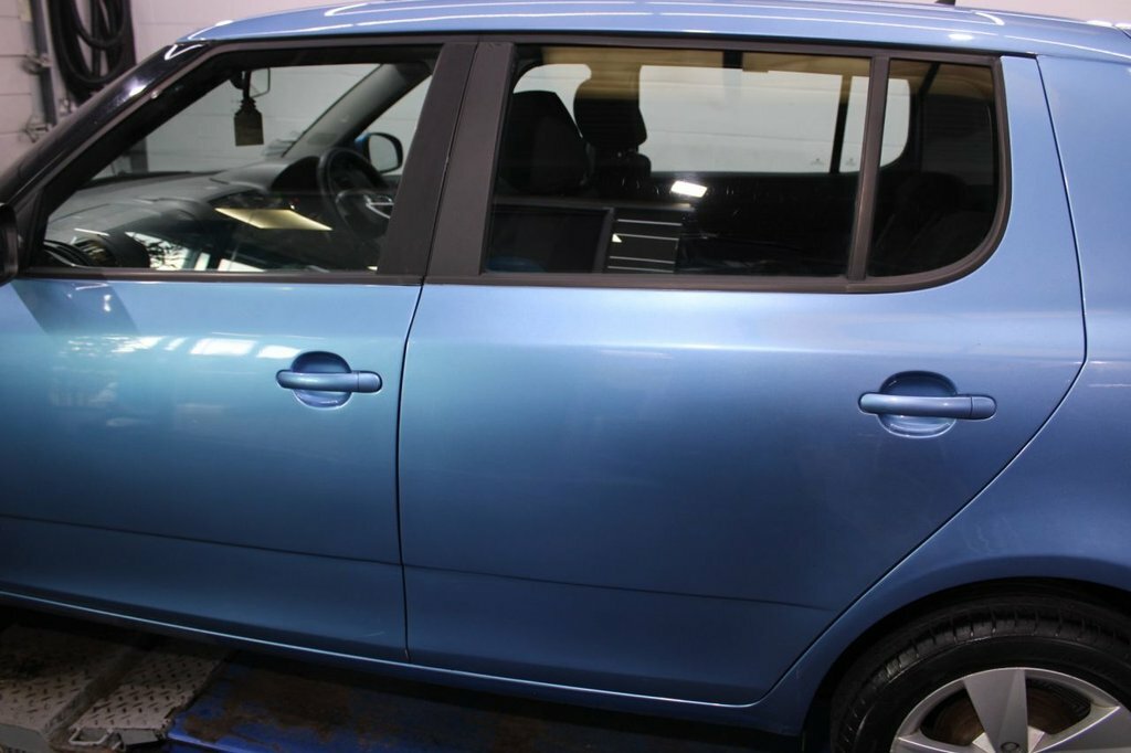 Skoda Fabia 1.2 Elegance Tsi 103 Bhp Black #30