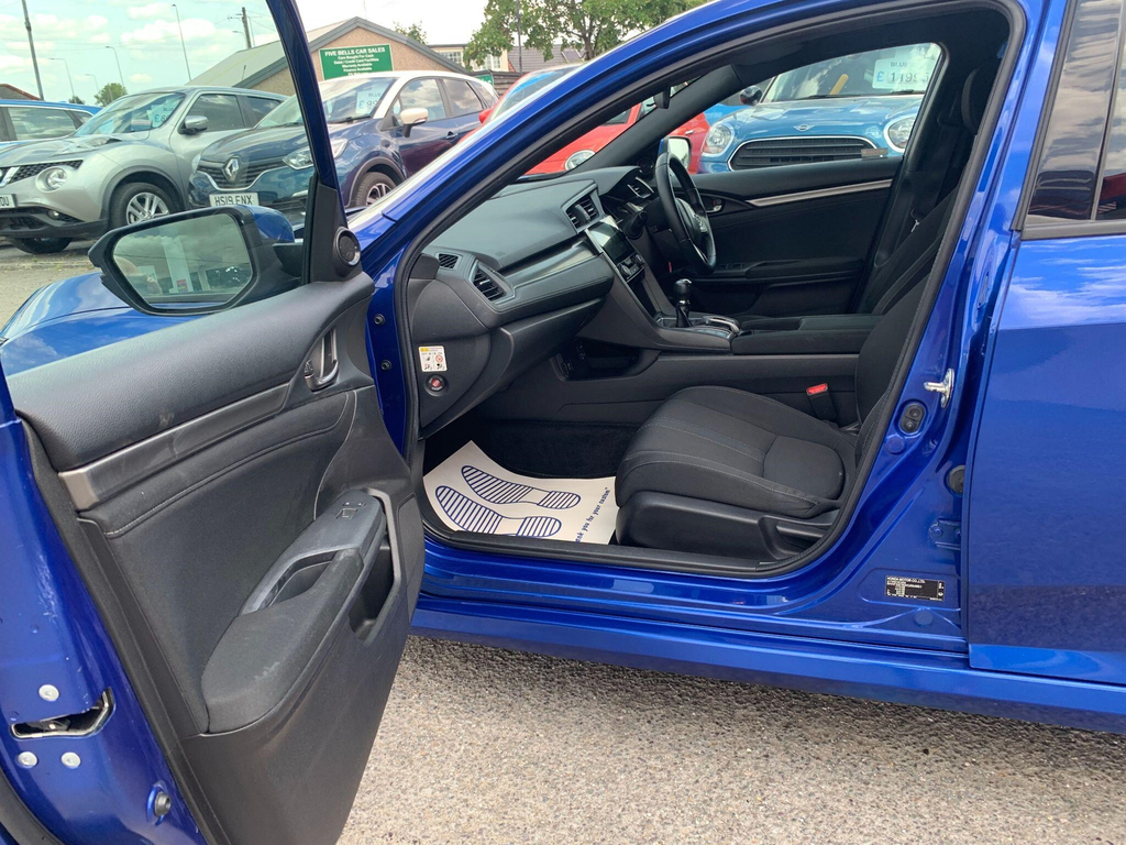 Honda Civic 1.0 Vtec Turbo Ex Red #19