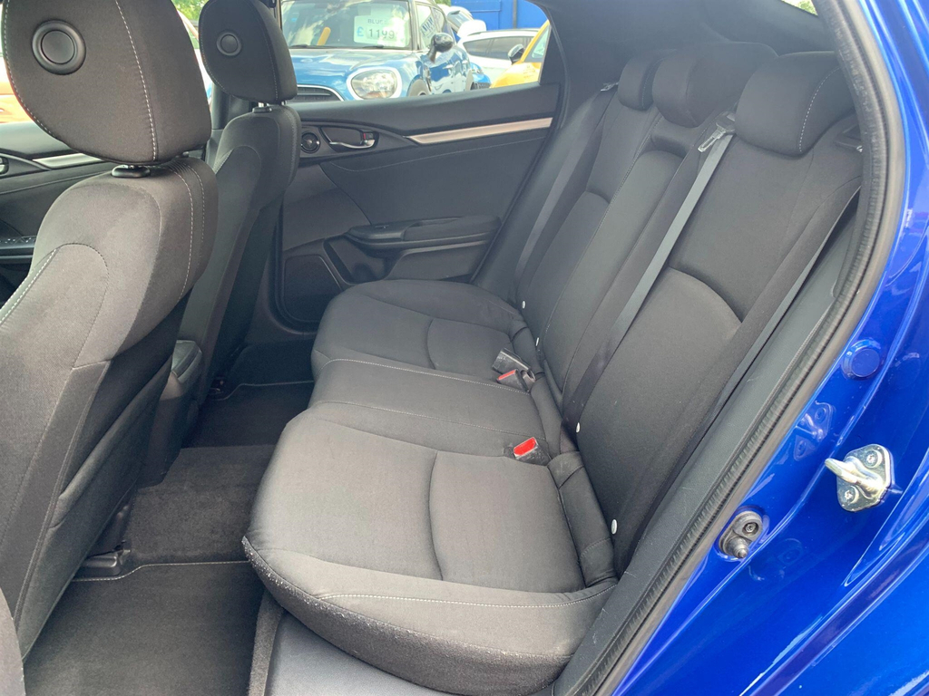 Honda Civic 1.0 Vtec Turbo Ex Red #17