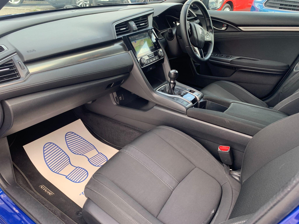 Honda Civic 1.0 Vtec Turbo Ex Red #21