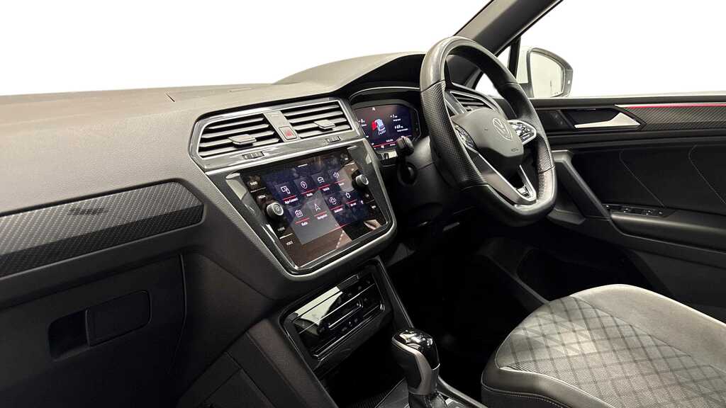 Volkswagen Tiguan 1.5 Tsi White #5