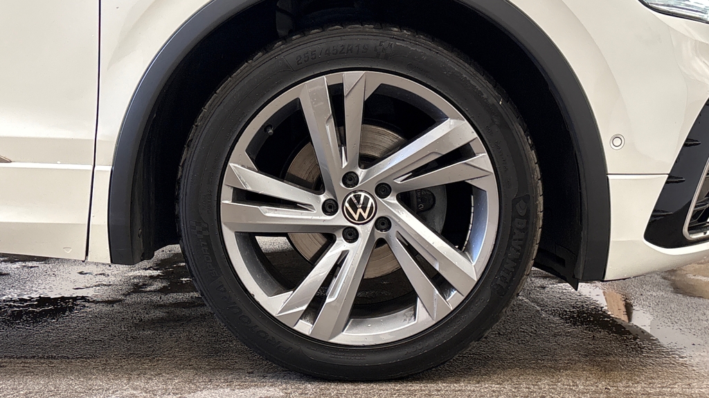 Volkswagen Tiguan 1.5 Tsi White #4