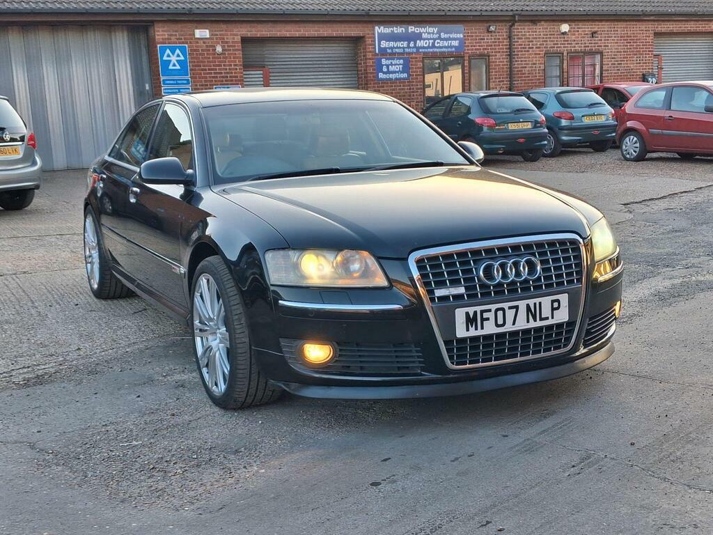 Audi A8 3.0 Tdi Se Quattro Black #4