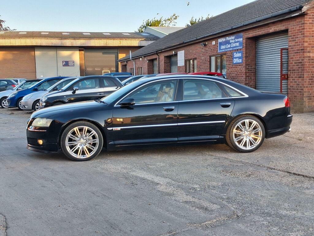 Audi A8 3.0 Tdi Se Quattro Black #2