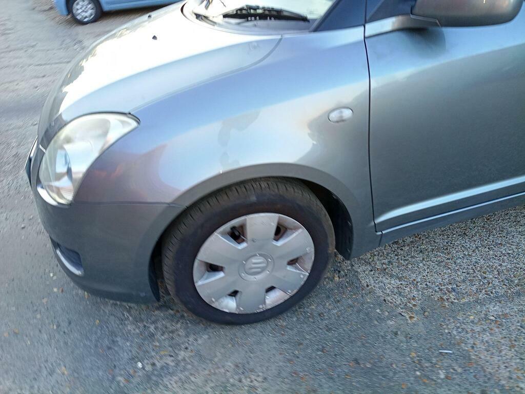 Suzuki Swift 1.5 Glx #21
