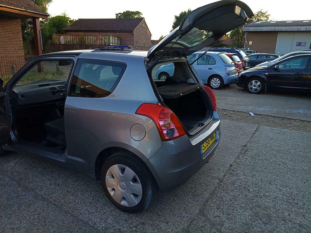 Suzuki Swift 1.5 Glx #45