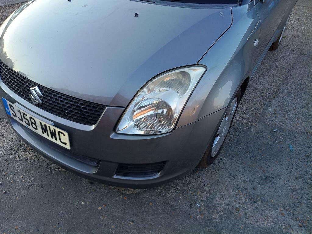 Suzuki Swift 1.5 Glx #24