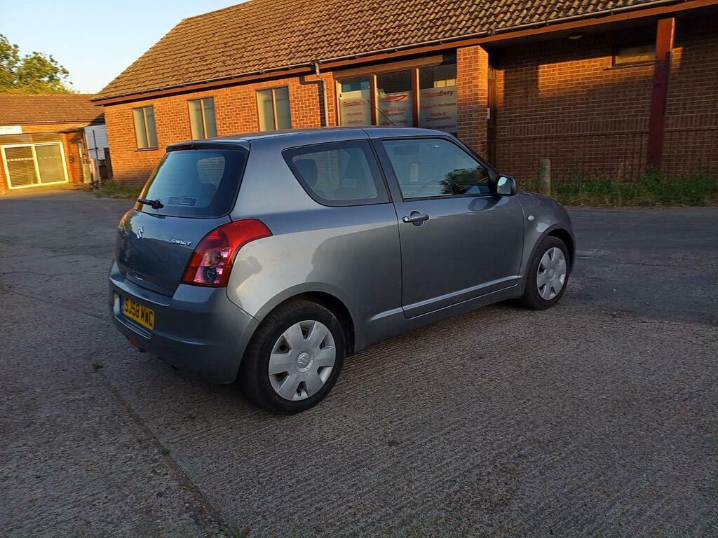 Suzuki Swift 1.5 Glx #7