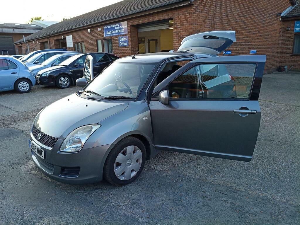 Suzuki Swift 1.5 Glx #47