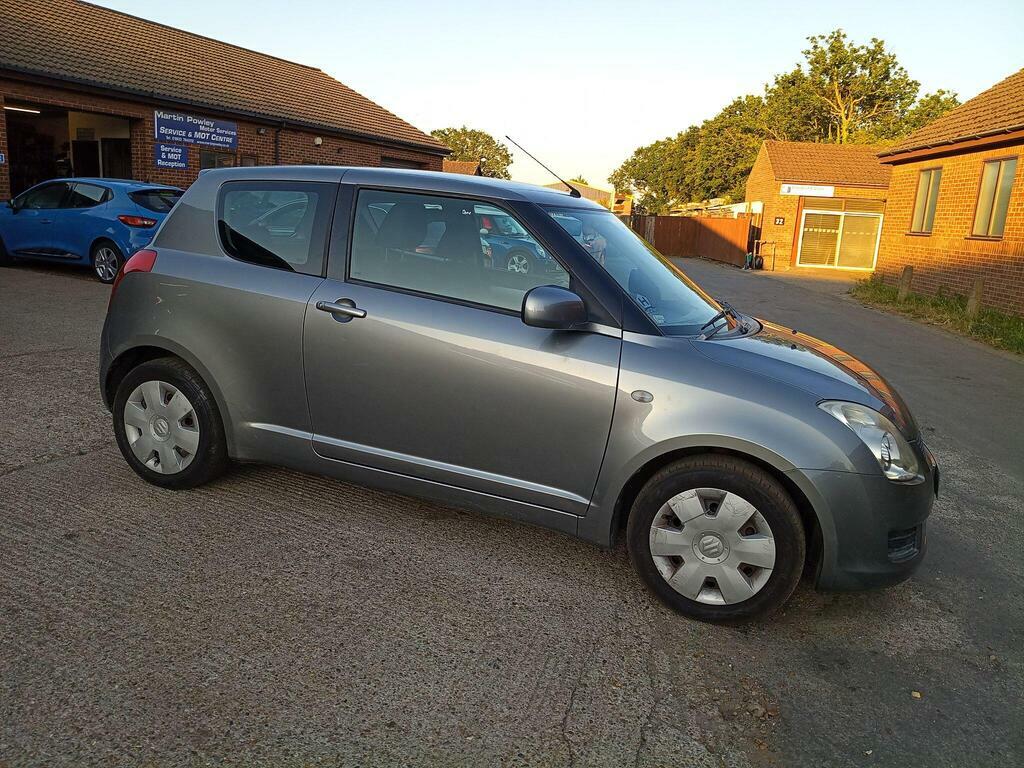 Suzuki Swift 1.5 Glx #8