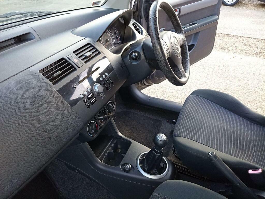 Suzuki Swift 1.5 Glx #43