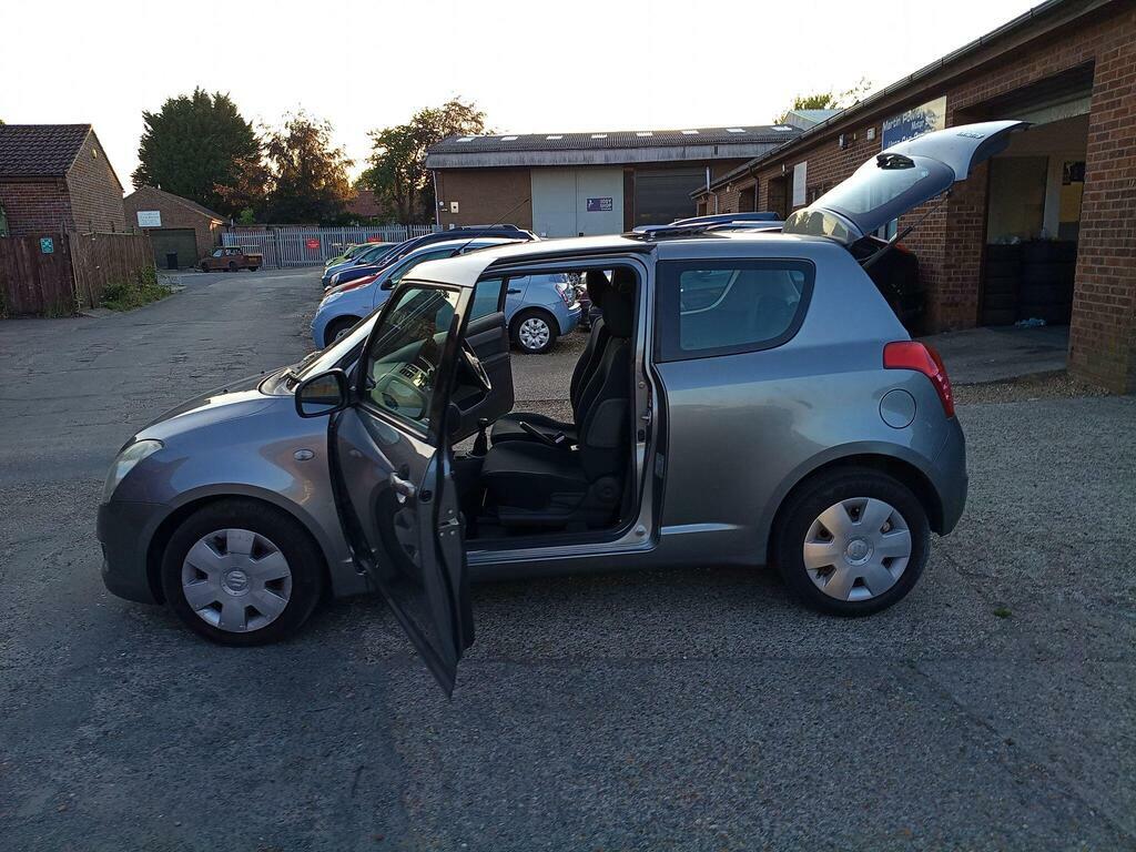 Suzuki Swift 1.5 Glx #41