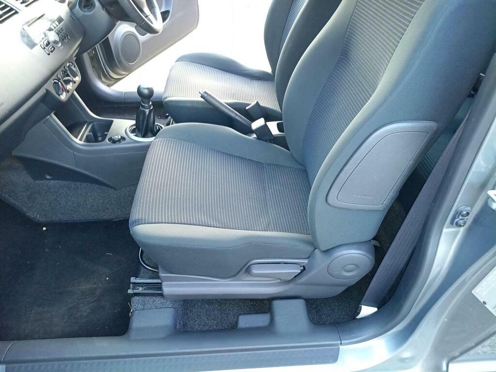 Suzuki Swift 1.5 Glx #50