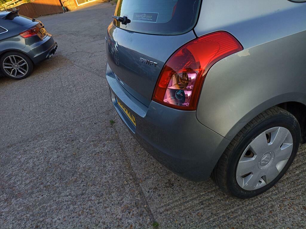Suzuki Swift 1.5 Glx #30