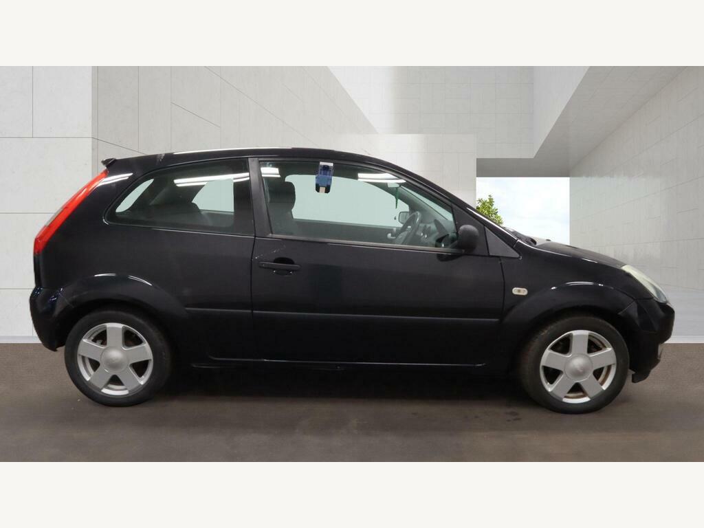 Ford Fiesta 1.4 Ghia 5-Door From 2,695 Retail Package Blue #9