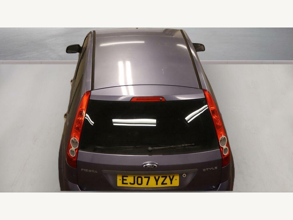 Ford Fiesta Zetec Climate 16V 3-Door Blue #2