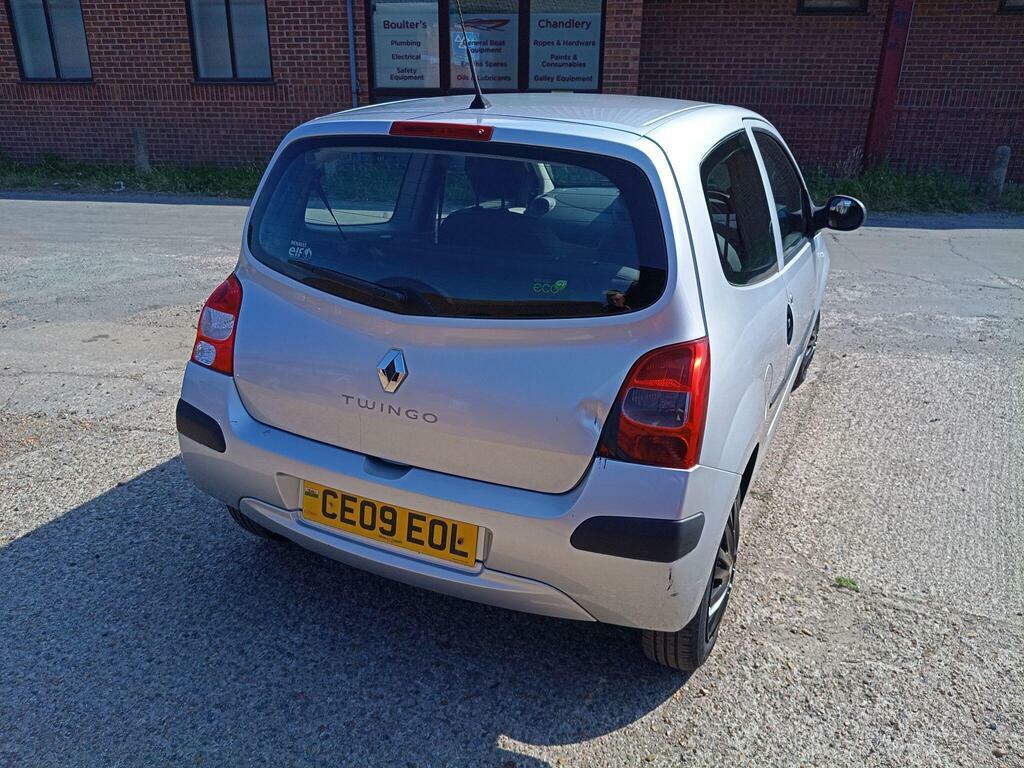 Renault Twingo Hatchback Blue #8