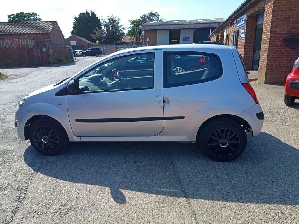 Renault Twingo Hatchback Blue #17