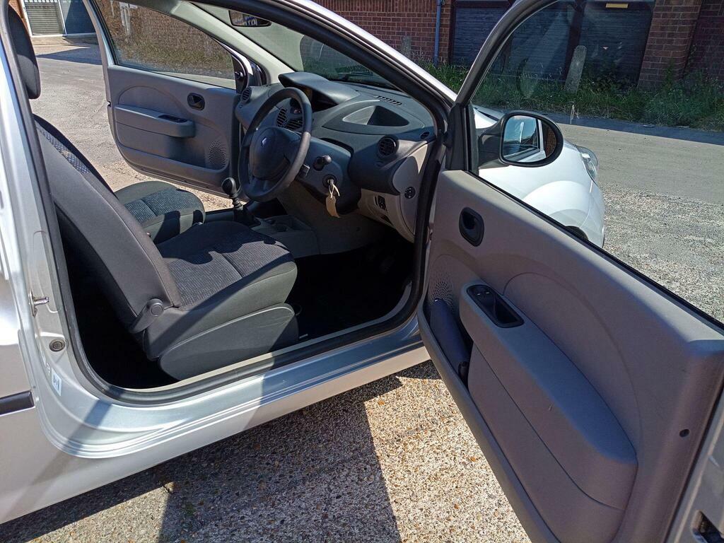 Renault Twingo Hatchback Blue #51