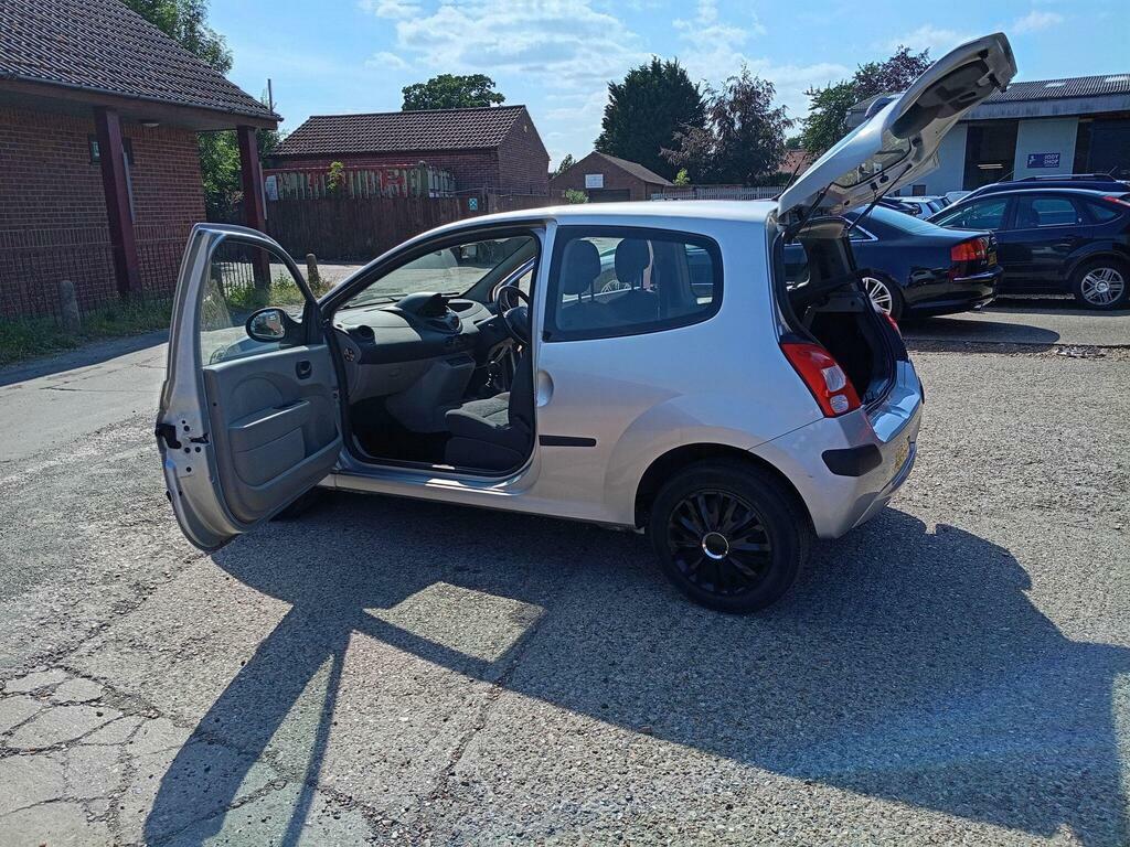 Renault Twingo Hatchback Blue #34