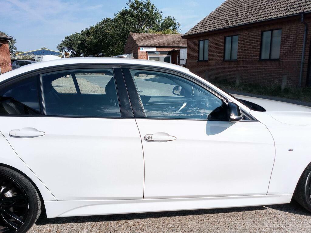 BMW 3 Series Sport White #20
